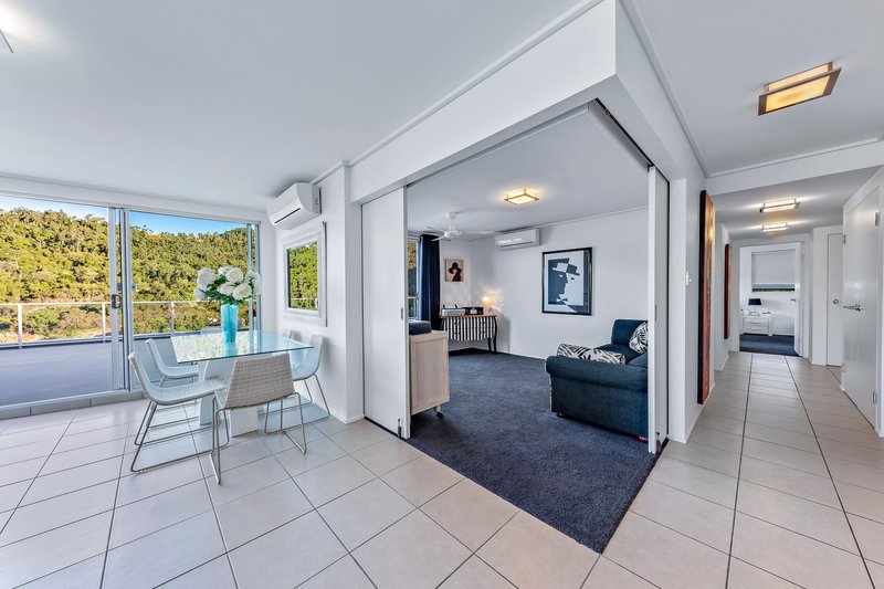 Photo - 13&13a/18 Seaview Drive, Airlie Beach QLD 4802 - Image 12