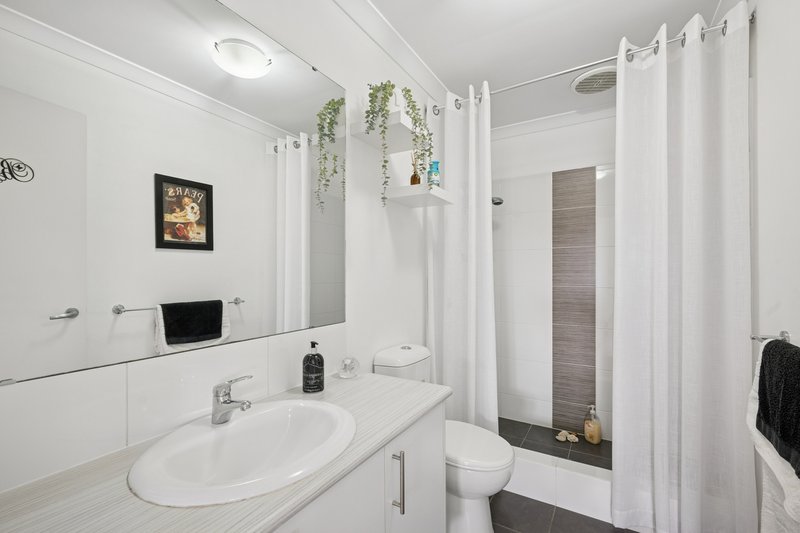 Photo - 1/314 Wright Road, Piara Waters WA 6112 - Image 13