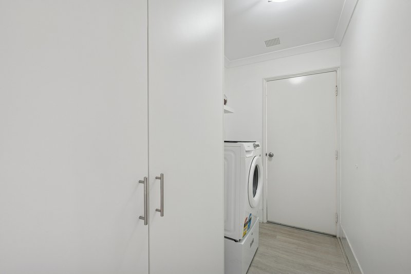 Photo - 1/314 Wright Road, Piara Waters WA 6112 - Image 16
