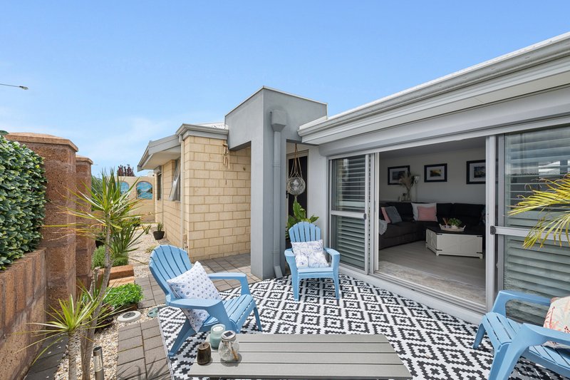 Photo - 1/314 Wright Road, Piara Waters WA 6112 - Image 17