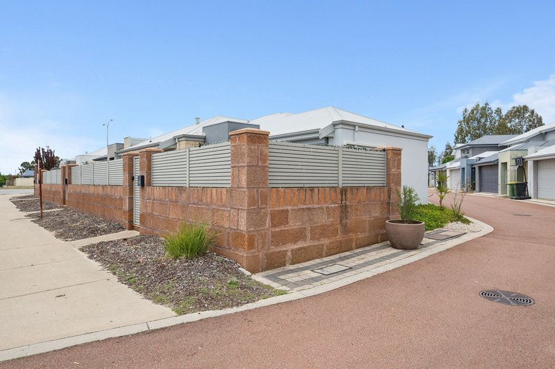 Photo - 1/314 Wright Road, Piara Waters WA 6112 - Image 20