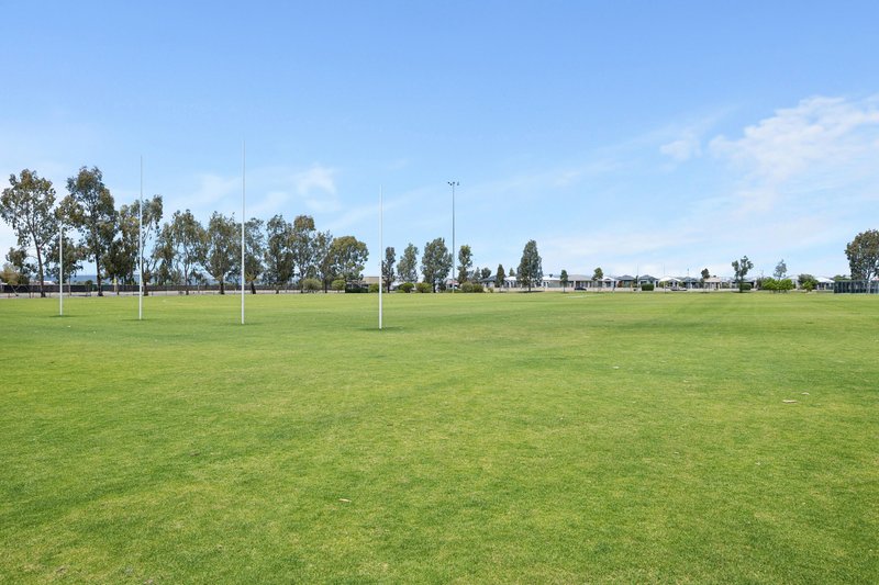 Photo - 1/314 Wright Road, Piara Waters WA 6112 - Image 21