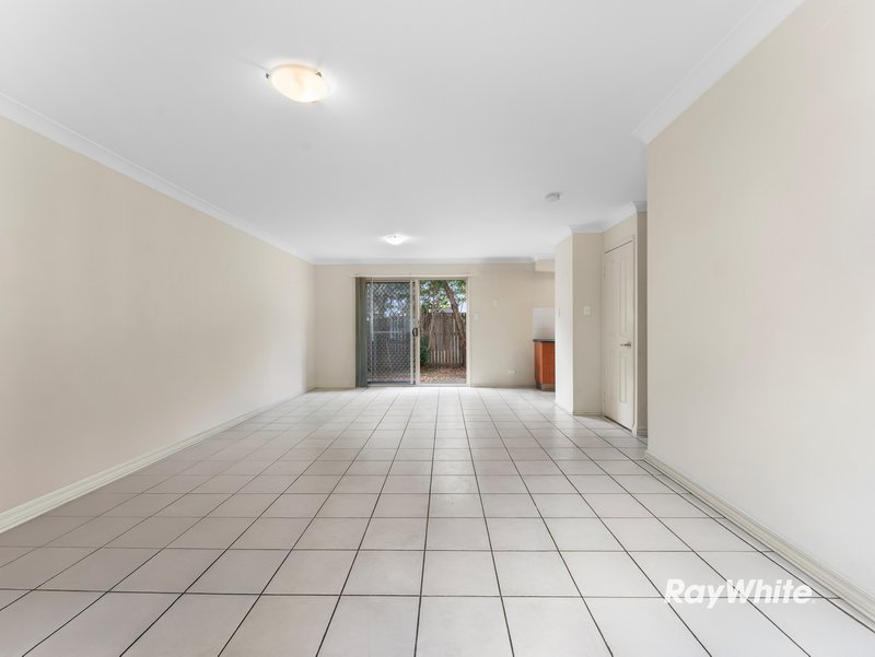 Photo - 13/147 Fryar Road, Eagleby QLD 4207 - Image 5