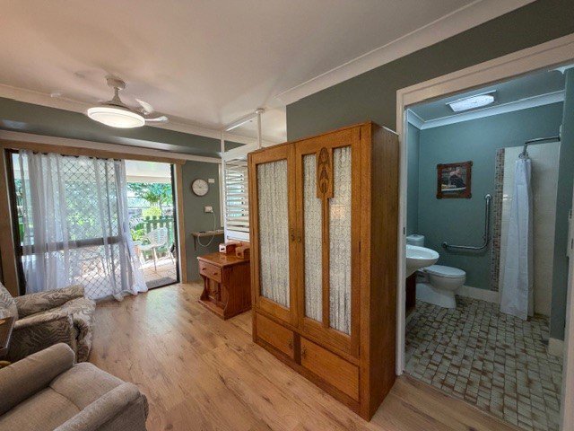 Photo - 13/15 Carmichael Court, Wynnum West QLD 4178 - Image 2