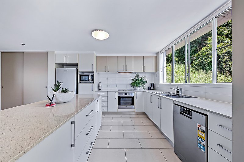 Photo - 13/15 Flame Tree Court, Airlie Beach QLD 4802 - Image 5