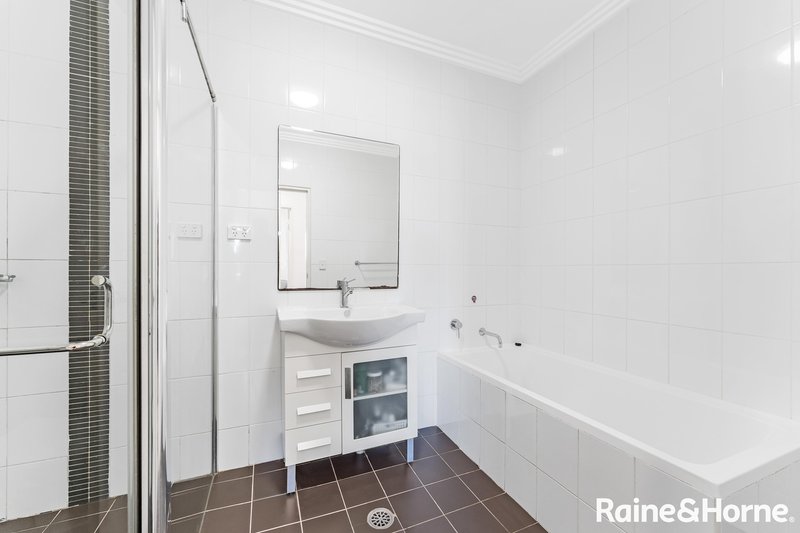 Photo - 13/15 Stuart Street, Helensburgh NSW 2508 - Image 5