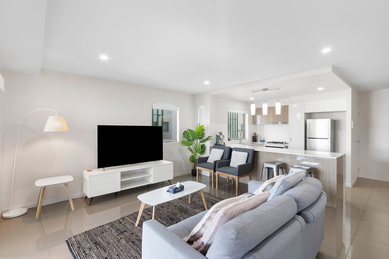 Photo - 1315/5 Cremin Street, Upper Mount Gravatt QLD 4122 - Image 1