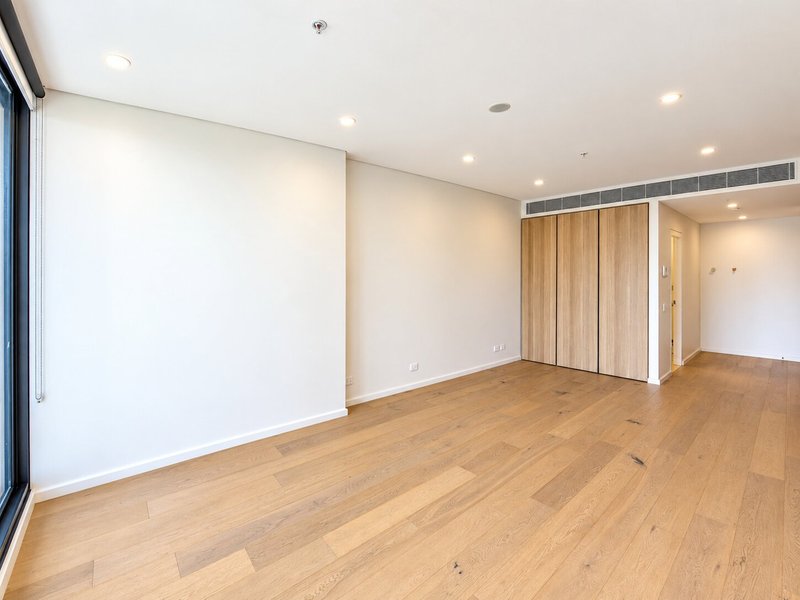 Photo - 1315/500 Pacific Highway, St Leonards NSW 2065 - Image 5