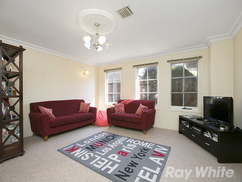 Photo - 13/15A Wattle Grove, Mckinnon VIC 3204 - Image 4