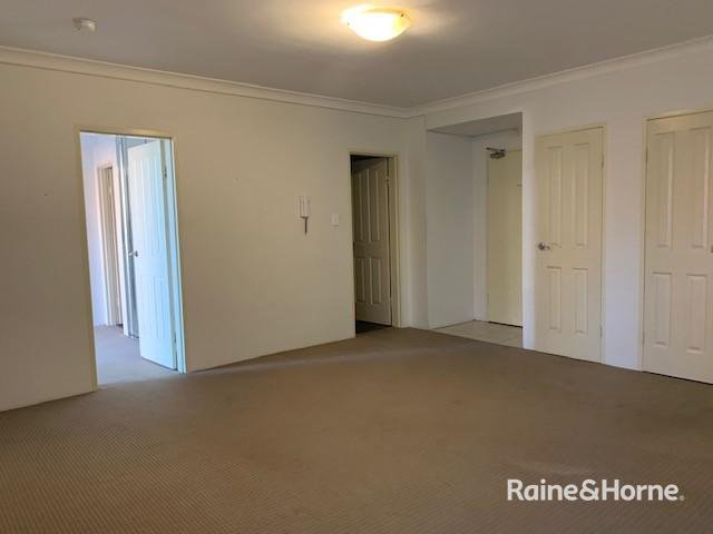 Photo - 13/16-24 Oxford Street, Blacktown NSW 2148 - Image 7