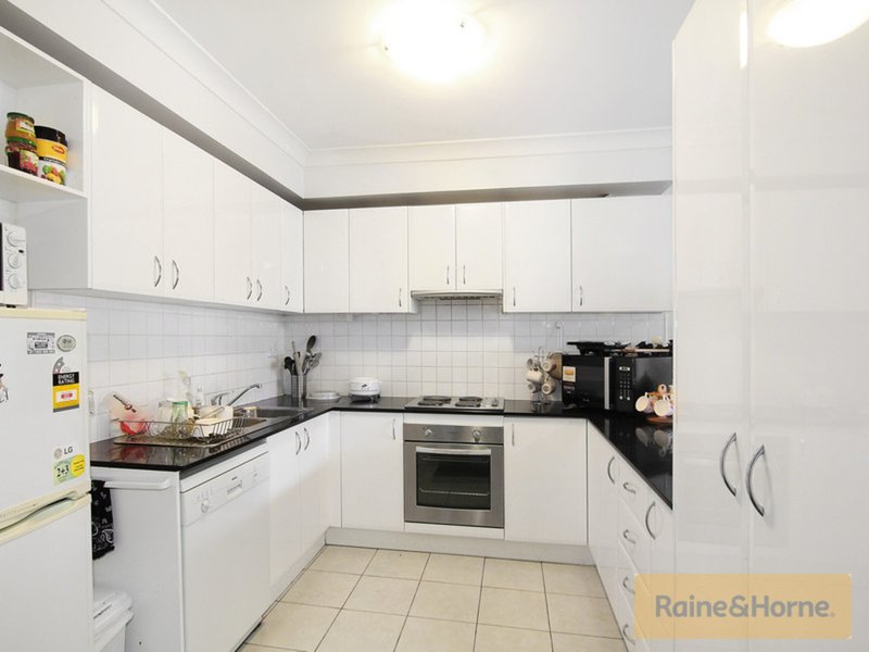 Photo - 13/16-24 Oxford Street, Blacktown NSW 2148 - Image 2