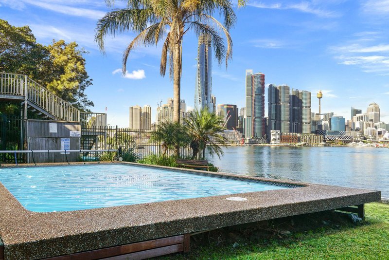 Photo - 13/16 Hosking Street, Balmain East NSW 2041 - Image 2
