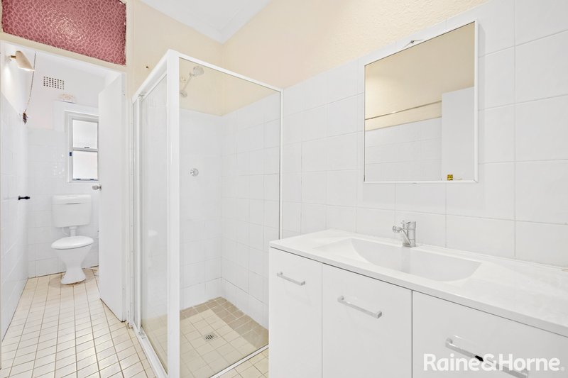 Photo - 1/317-319 Barrenjoey Road, Newport NSW 2106 - Image 3