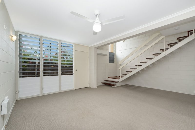 Photo - 1/317 Stanley Street, North Ward QLD 4810 - Image 4