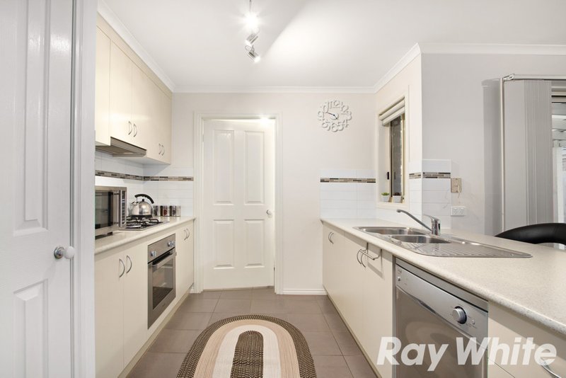 Photo - 13/18-20 Ben Drive, Pakenham VIC 3810 - Image 4