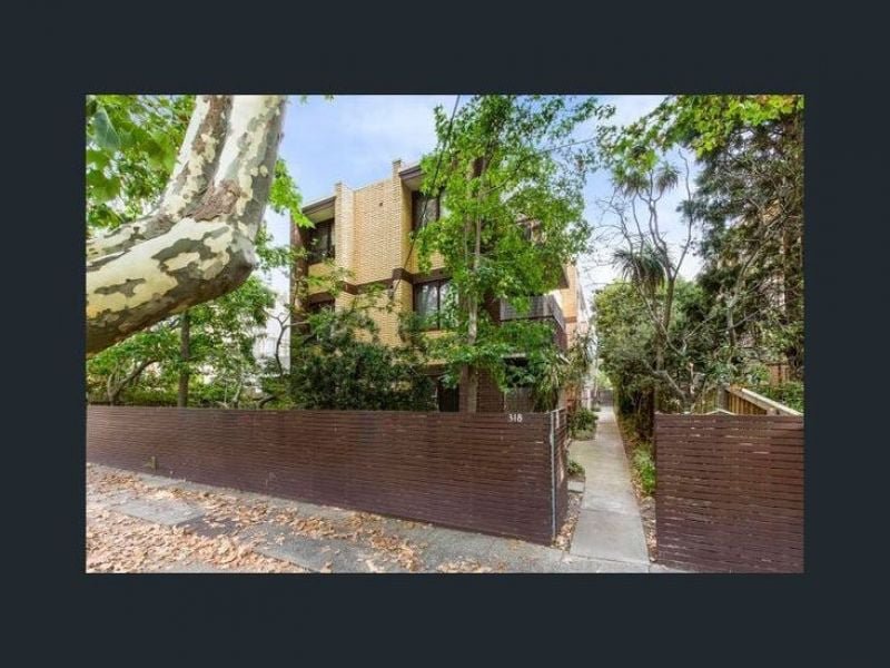 Photo - 1/318 Dandenong Road, St Kilda East VIC 3183 - Image 5