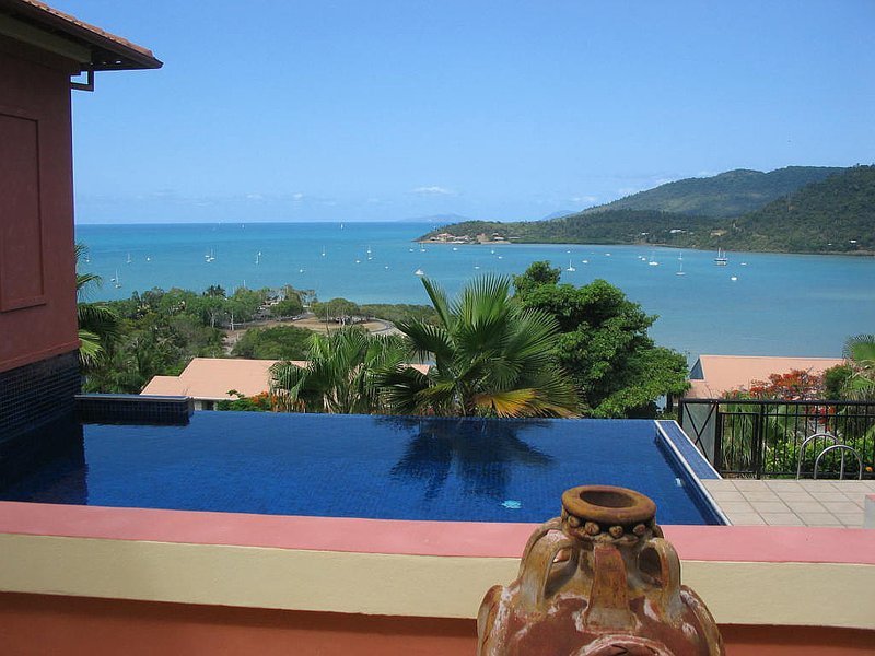 Photo - 13/18 Golden Orchid Drive, Airlie Beach QLD 4802 - Image 6