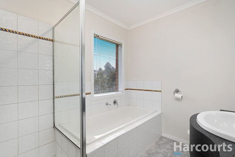 Photo - 13/18 Tulloch Grove, Glen Waverley VIC 3150 - Image 5