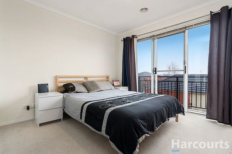 Photo - 13/18 Tulloch Grove, Glen Waverley VIC 3150 - Image 6