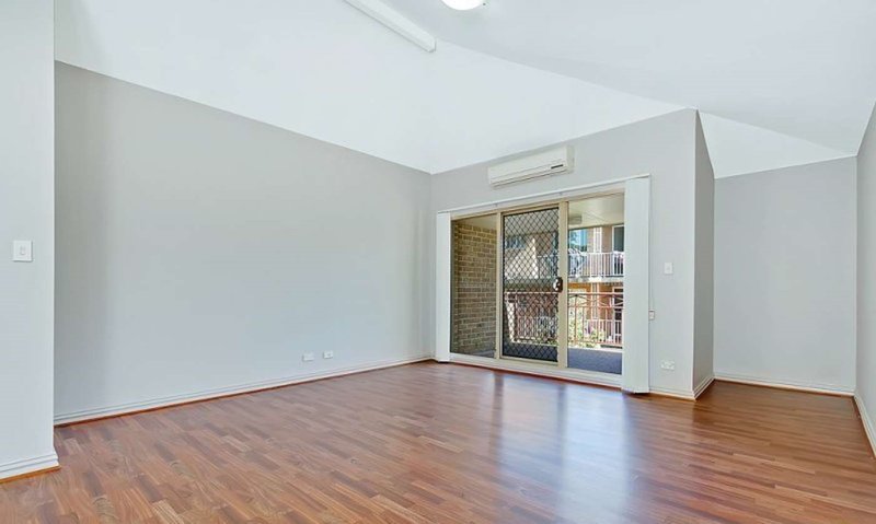 Photo - 13/180-182 Station Street, Wentworthville NSW 2145 - Image 2