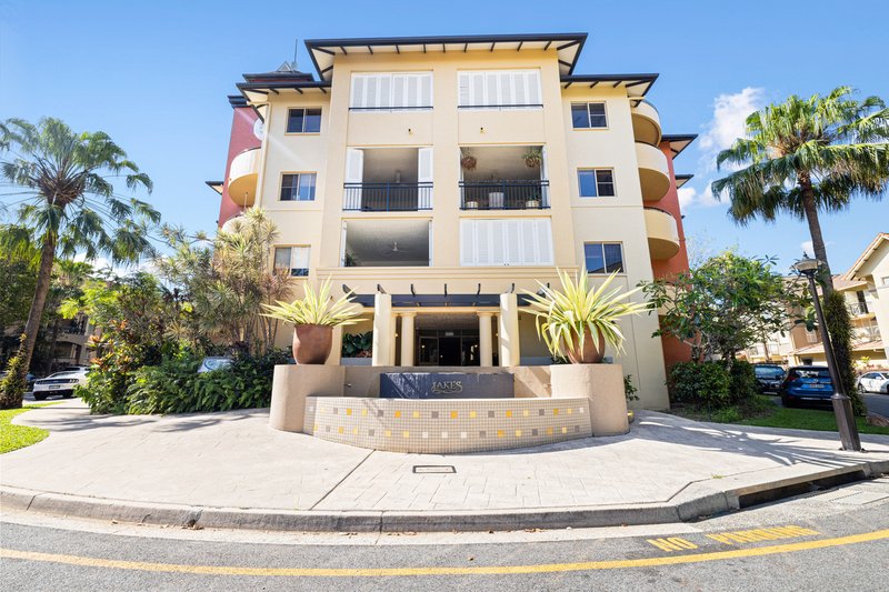 1318/2-10 Greenslopes Street, Cairns North QLD 4870