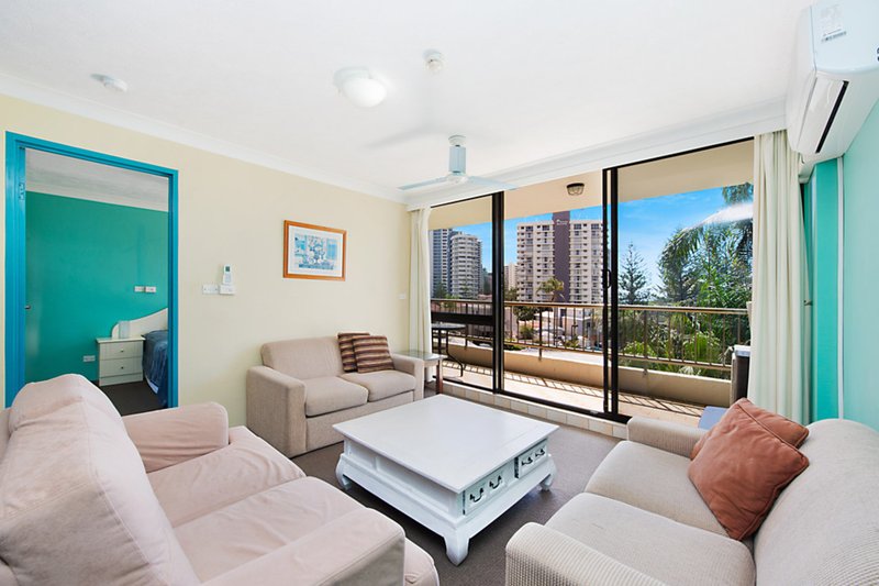 Photo - 13/19 Aubrey Street, Surfers Paradise QLD 4217 - Image 4