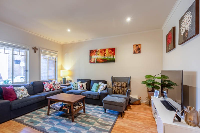 Photo - 13/19 Sovereign Place, Wantirna South VIC 3152 - Image 3