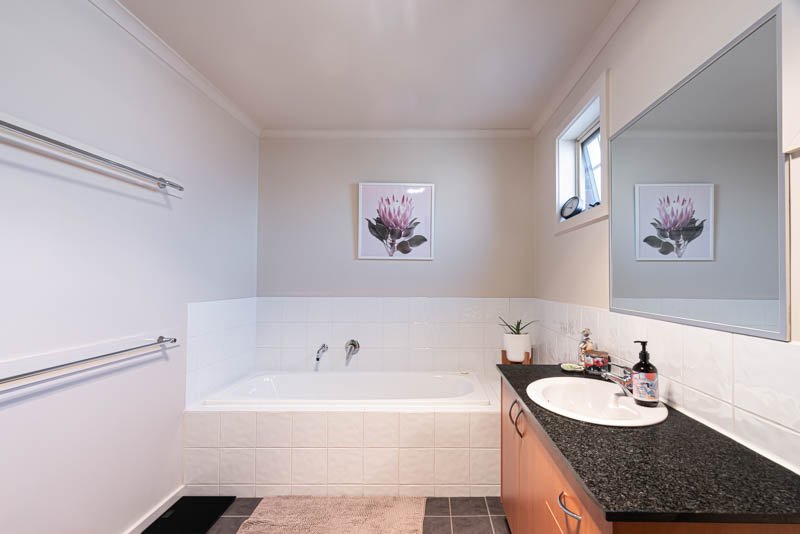 Photo - 13/19 Sovereign Place, Wantirna South VIC 3152 - Image 7