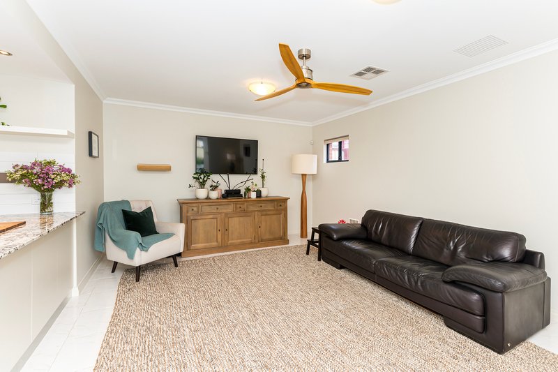 Photo - 13/194 Surrey Road, Rivervale WA 6103 - Image 4