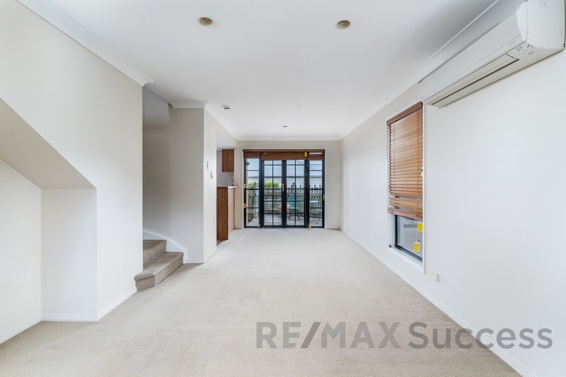 Photo - 13/1A Stirling Street, East Toowoomba QLD 4350 - Image 2