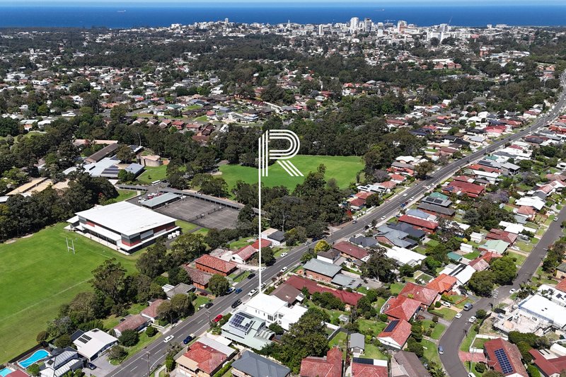 Photo - 131B Mount Keira Road, West Wollongong NSW 2500 - Image 13