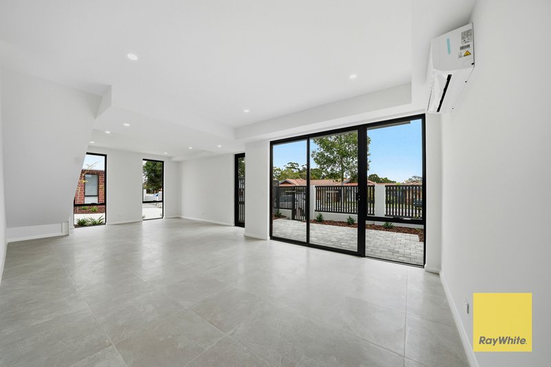 Photo - 1/32-34 Somerset Street, East Victoria Park WA 6101 - Image 4