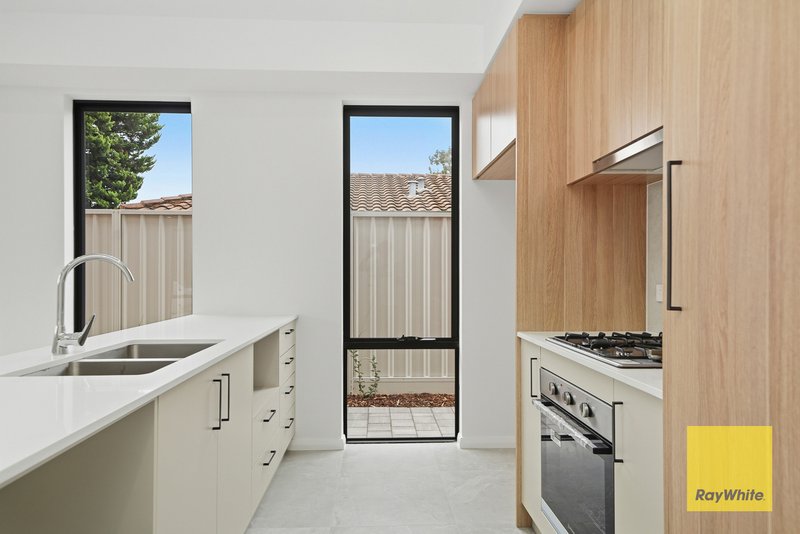 Photo - 1/32-34 Somerset Street, East Victoria Park WA 6101 - Image 7