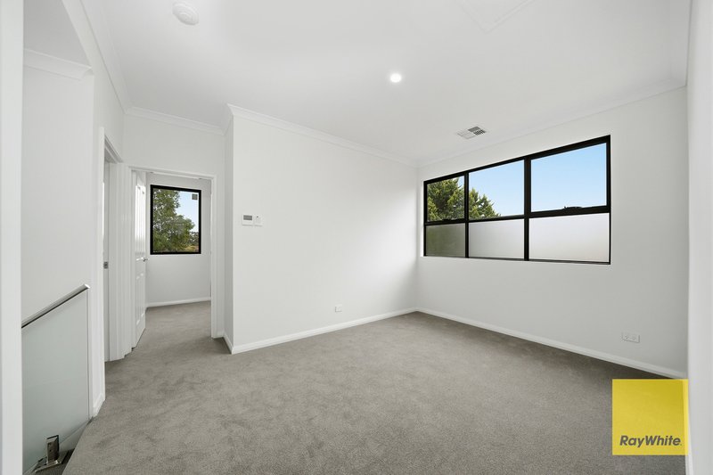 Photo - 1/32-34 Somerset Street, East Victoria Park WA 6101 - Image 9