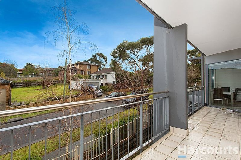 Photo - 13/2-4 Blair Road, Glen Waverley VIC 3150 - Image 7