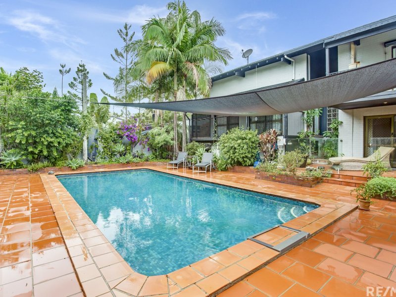 132 Alison Rd , Carrara QLD 4211