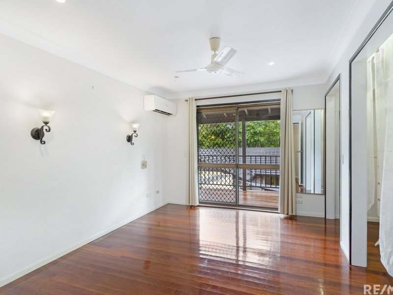 Photo - 132 Alison Rd , Carrara QLD 4211 - Image 7