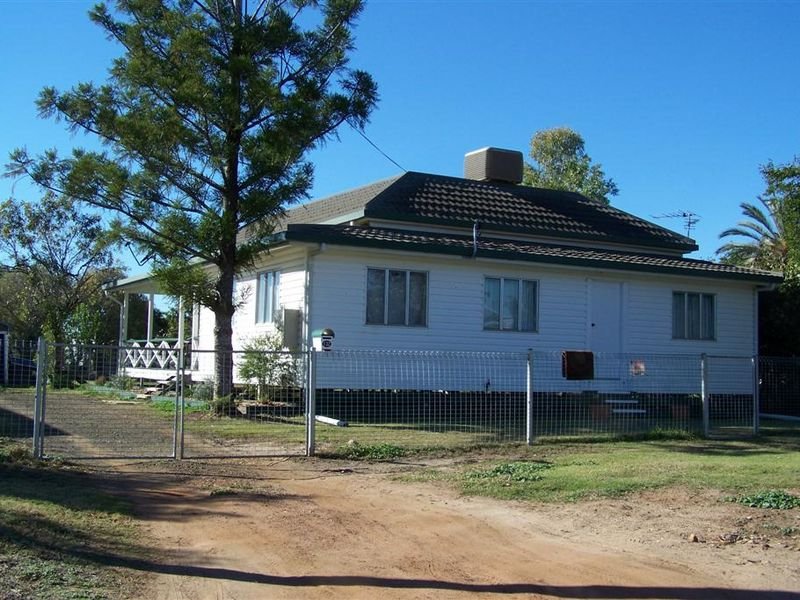 132 Arthur Street, Roma QLD 4455