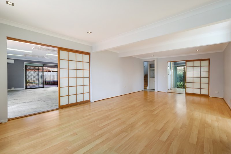 Photo - 132 Ashmore Road, Benowa QLD 4217 - Image 4
