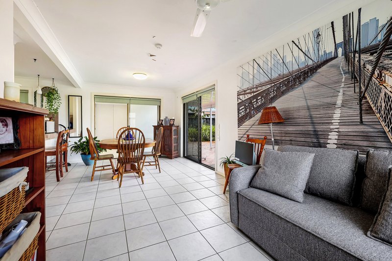 Photo - 132 Ashmore Road, Benowa QLD 4217 - Image 8