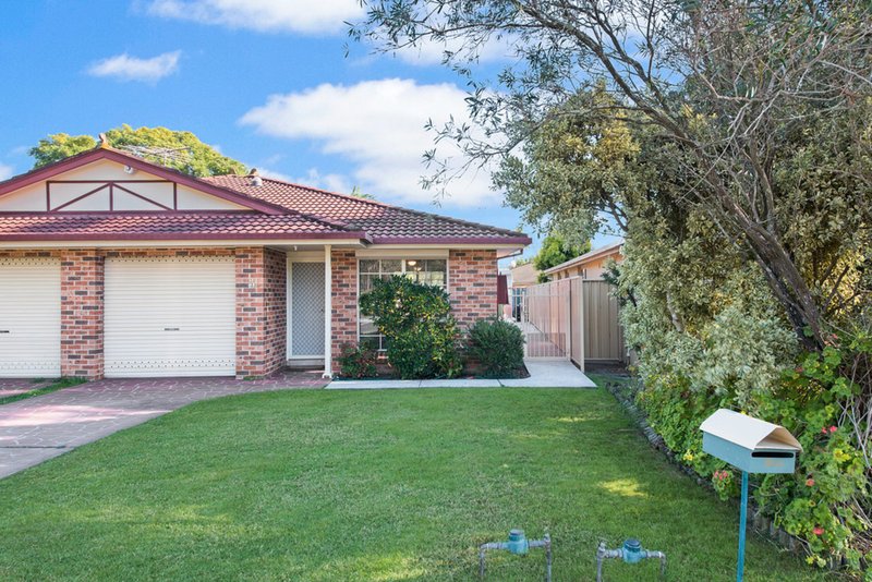 1/32 Bensley Road, Macquarie Fields NSW 2564