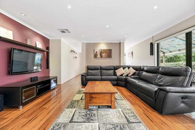 Photo - 132 Berwick Springs Promenade, Narre Warren South VIC 3805 - Image 6