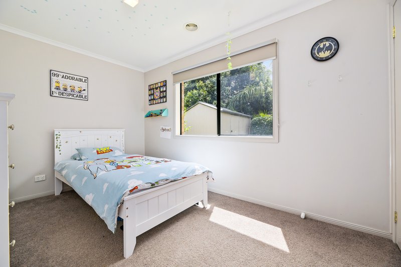 Photo - 132 Berwick Springs Promenade, Narre Warren South VIC 3805 - Image 11