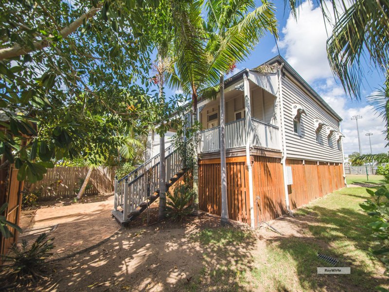 Photo - 132 Campbell Street, Rockhampton City QLD 4700 - Image 2