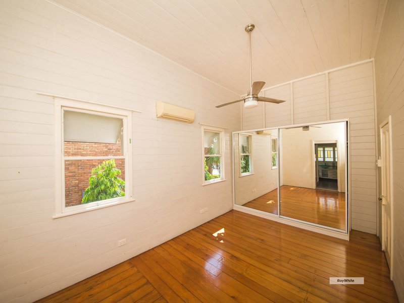 Photo - 132 Campbell Street, Rockhampton City QLD 4700 - Image 5