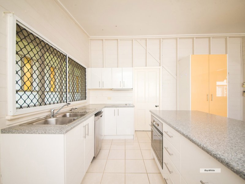 Photo - 132 Campbell Street, Rockhampton City QLD 4700 - Image 8