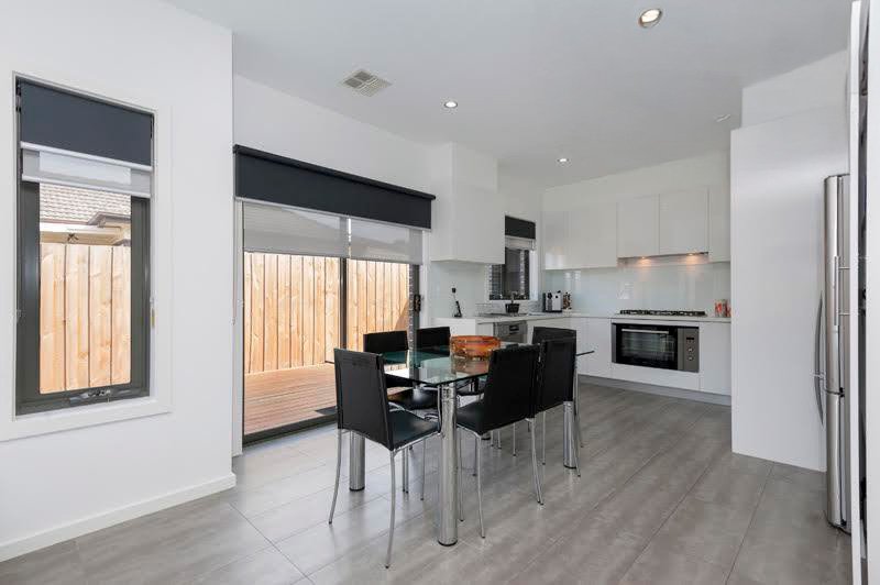 Photo - 1/32 Cash Street, Kingsbury VIC 3083 - Image 4