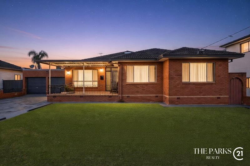 Photo - 132 Chifley Street, Smithfield NSW 2164 - Image 1