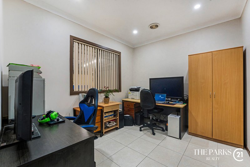 Photo - 132 Chifley Street, Smithfield NSW 2164 - Image 10