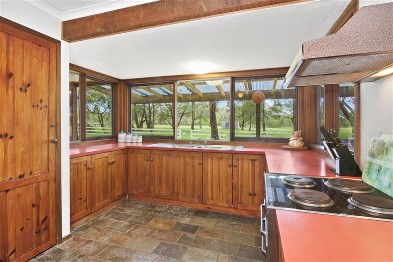 Photo - 132 Clarkes Road, Enfield VIC 3352 - Image 2